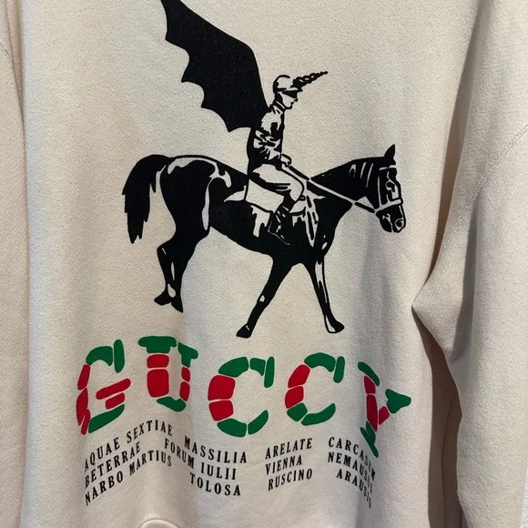 Authentic Gucci Off-White Sweatshirt with Logo - Picture 2 of 5